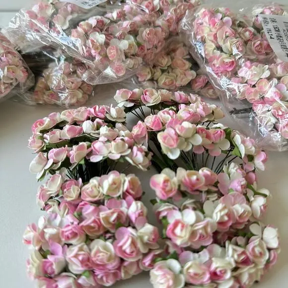 144 Unidades Mini Flores de Papel 1,5cm — papelaria personalizada Refinado Encanto