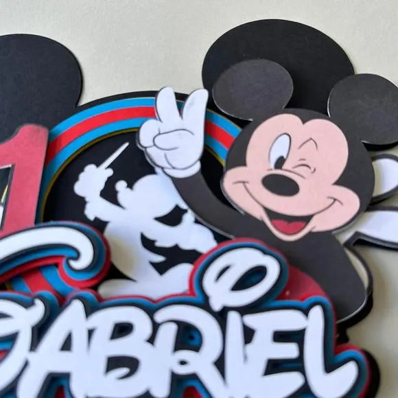 Topo Topper de Bolo Personalizado Mickey — papelaria personalizada Refinado Encanto