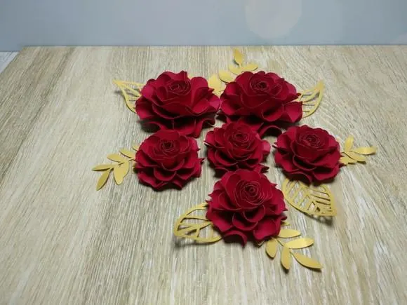 Kit 6 Flores de Papel com Folhas, foto 3 de 5